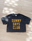 SUNNY DAYS CLUB Cropped Mineral Graphic Top