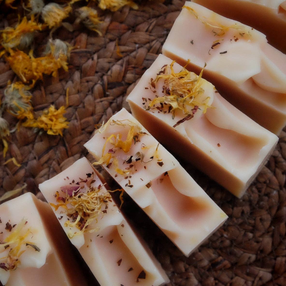 Solara: Geranium, Lavender &amp; Litsea Coconut Milk Soap