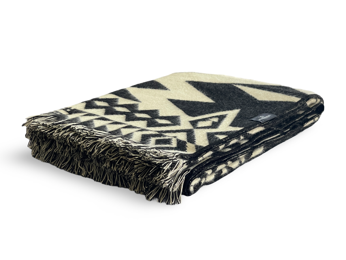 Awa Throw Blanket - Natural / Black | home decor | Spring De