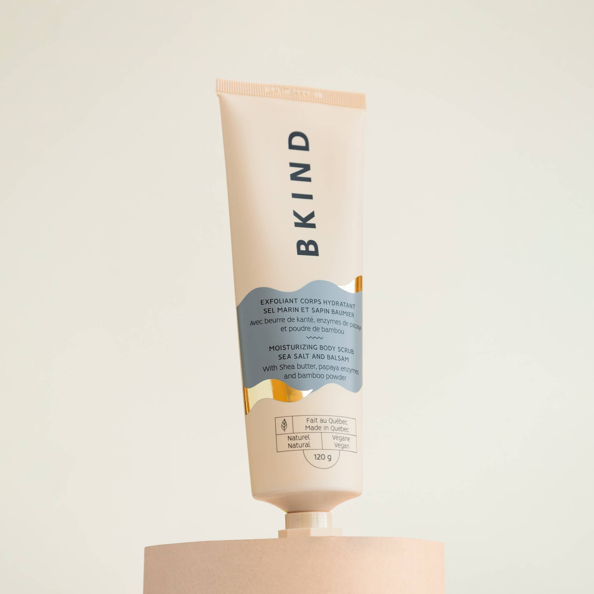 Moisturizing body scrub - Sea salt and balsam