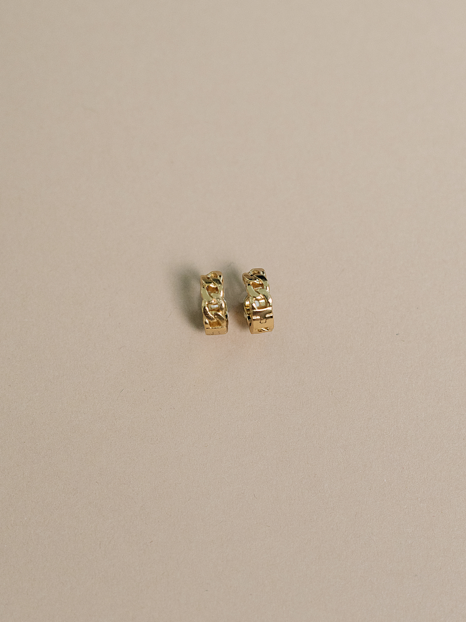 Lien Gold Huggie Hoops