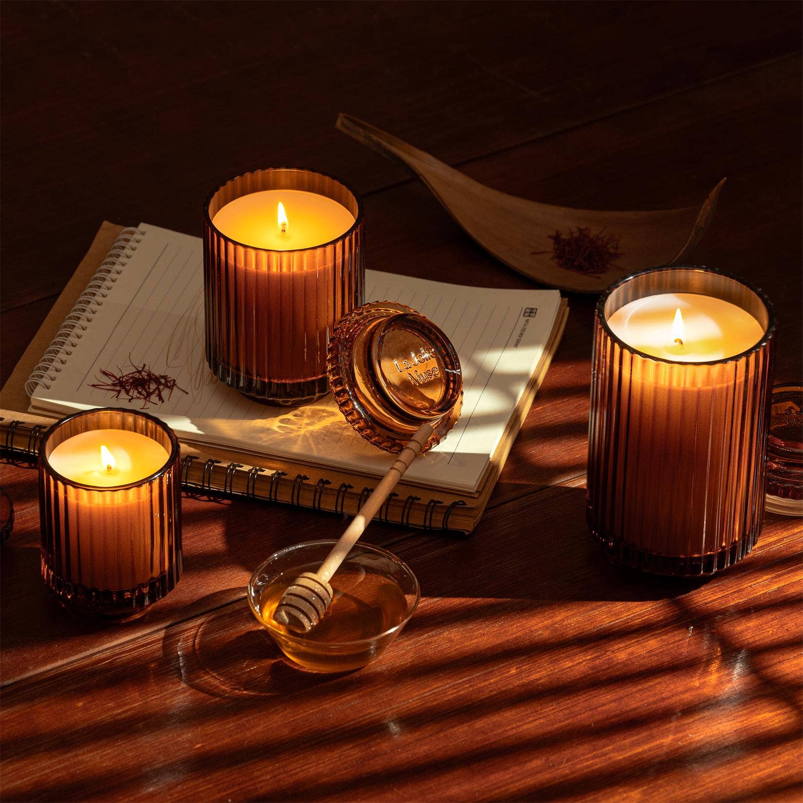 Saffron &amp; Oud Candle