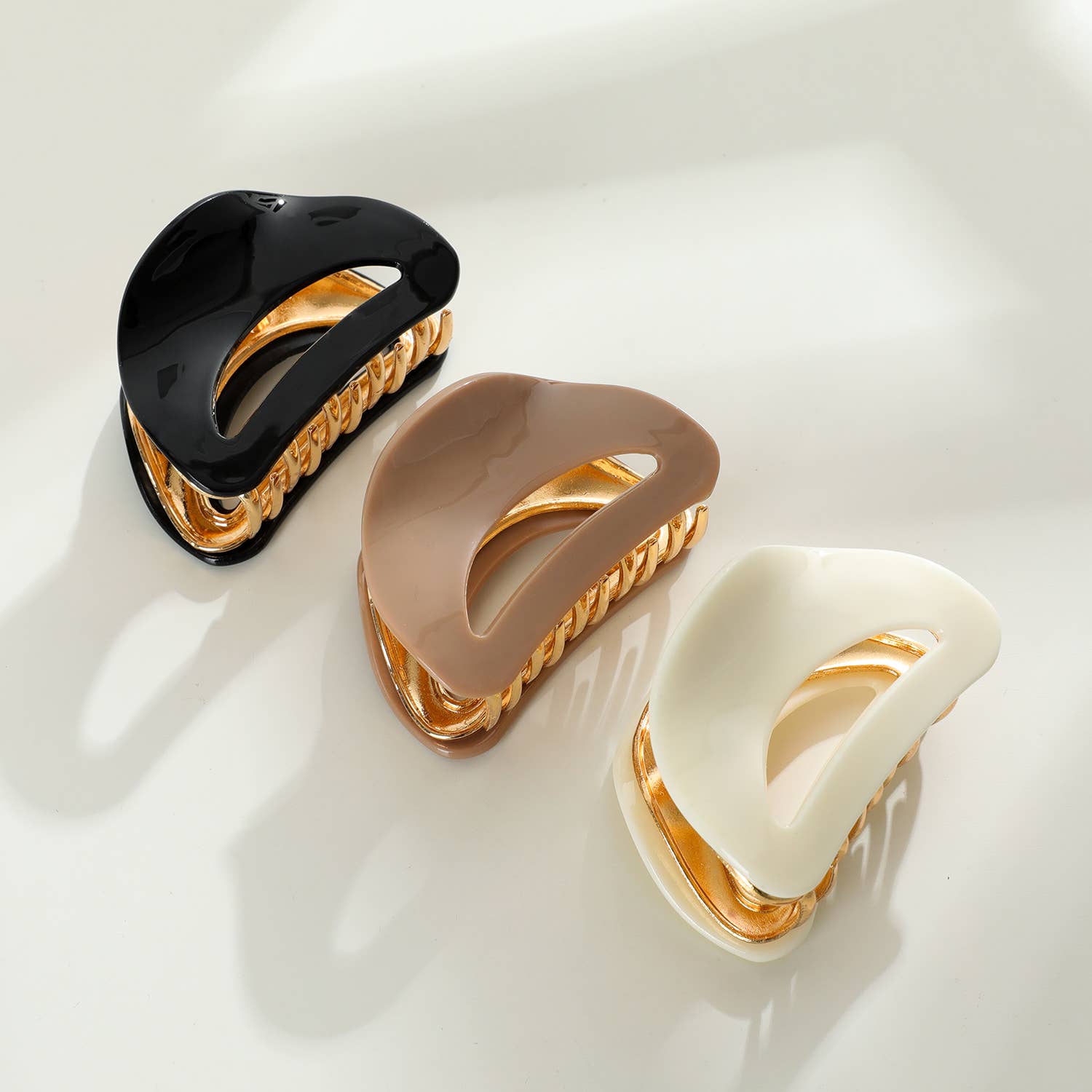 Nadia Claw Clip  | Medium Curved Metal Claw Clip