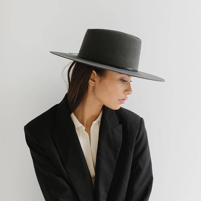 Dakota Triangle Crown - Gigi Pip