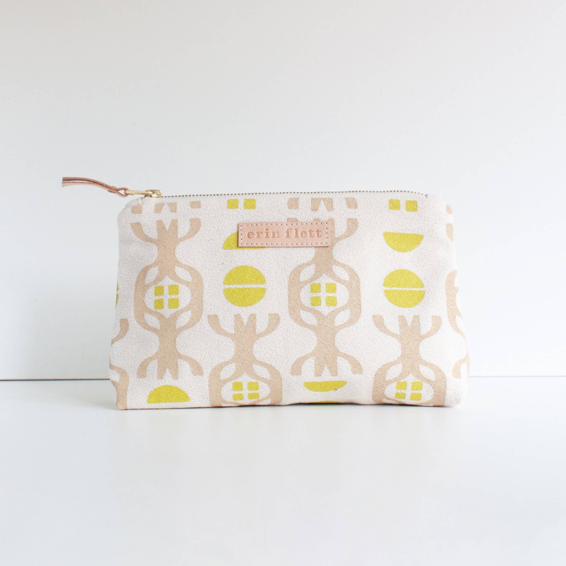 MELLO YELLOW + SAND CHALET MAKEUP BAG