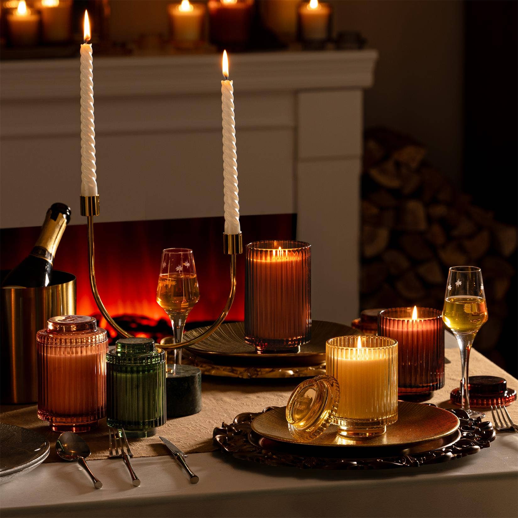Pomegranate &amp; Pine 11oz Candle