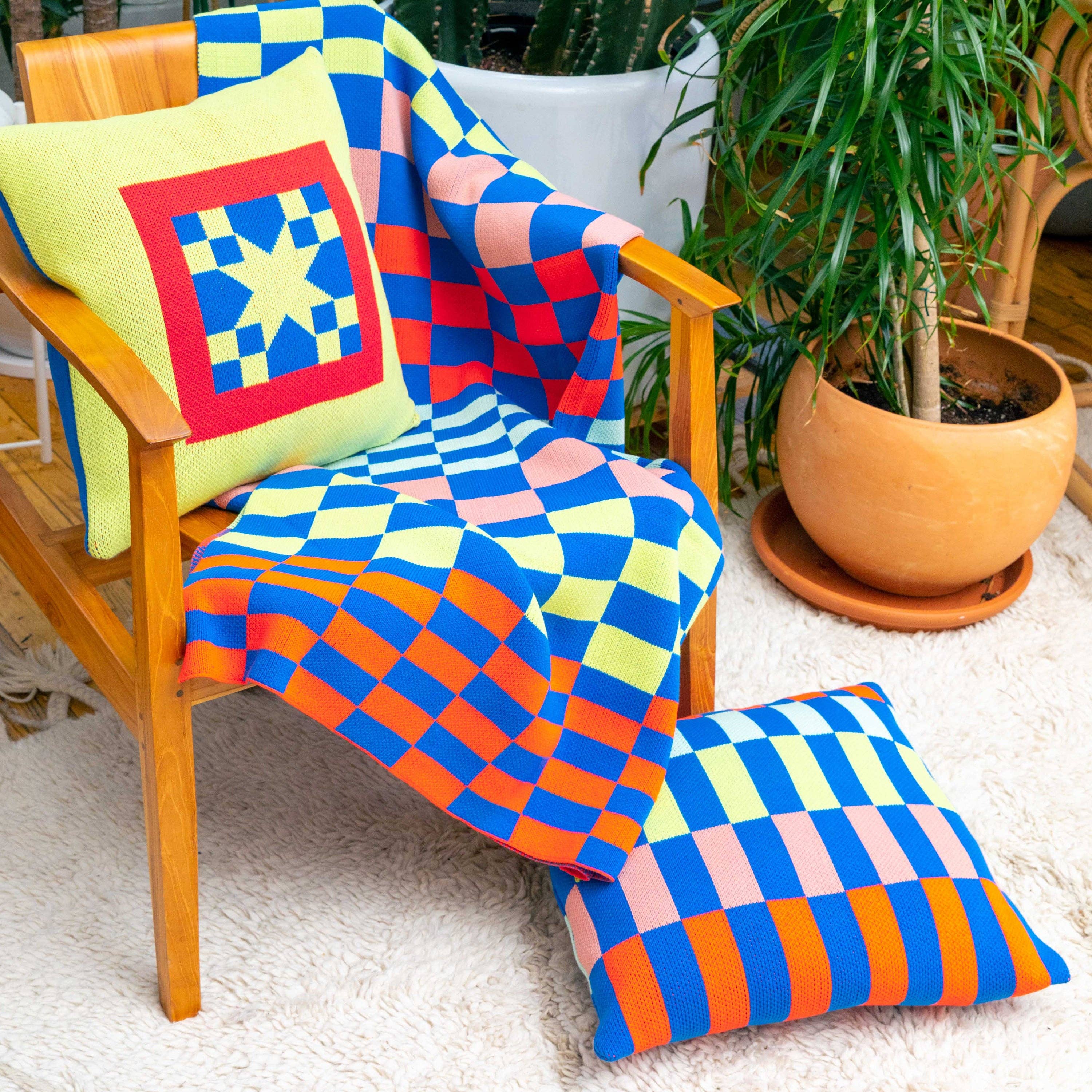 Mosaic Checkerboard Throw: Wine Red