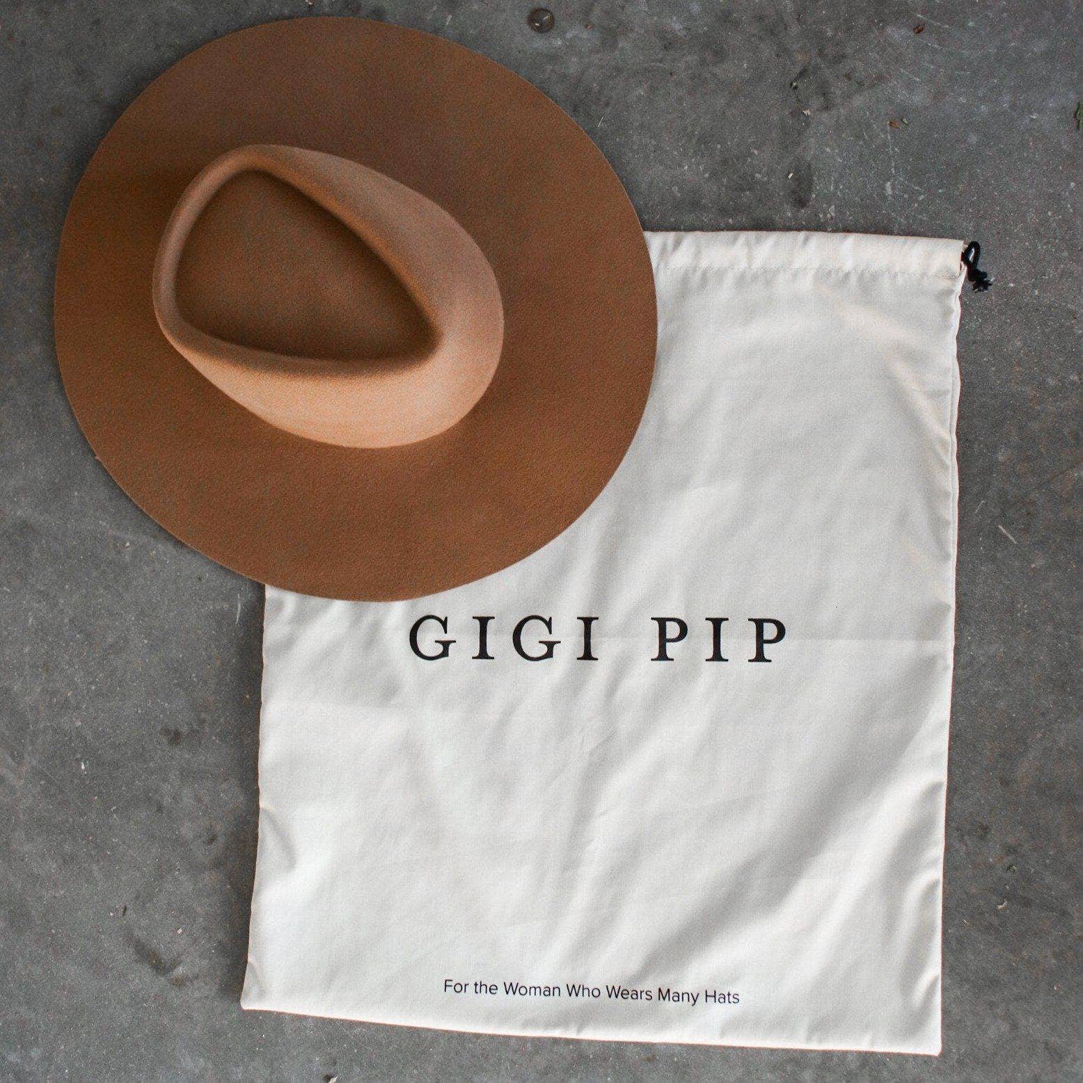 Hat Keepsake Bag: White