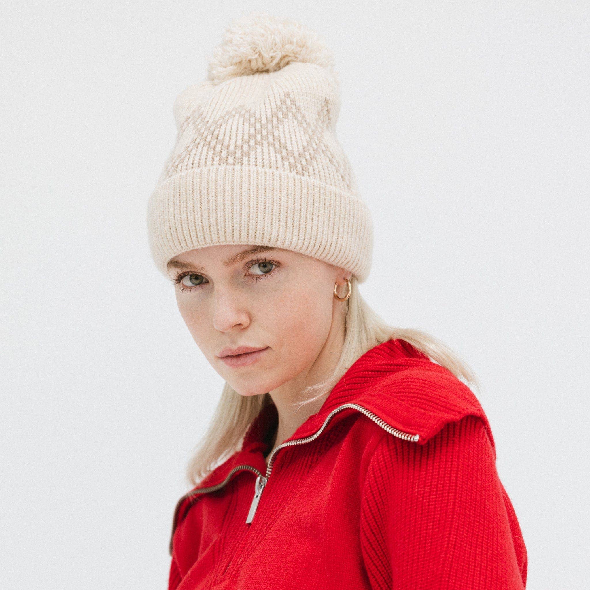 Elio Pom Beanie