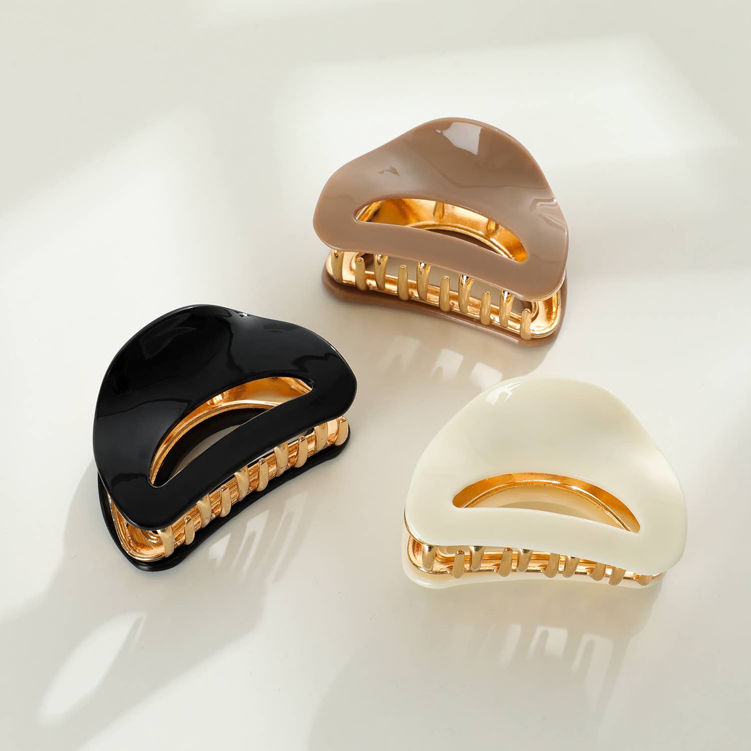 Nadia Claw Clip  | Medium Curved Metal Claw Clip