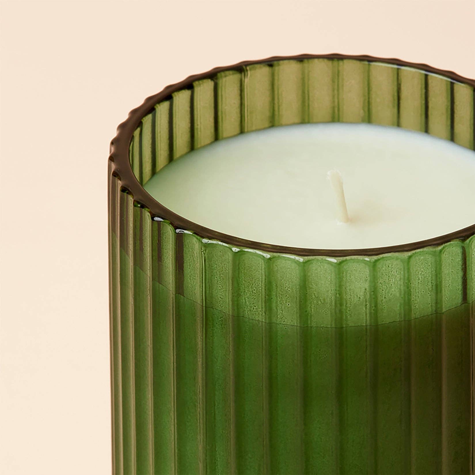 Pomegranate &amp; Pine 11oz Candle